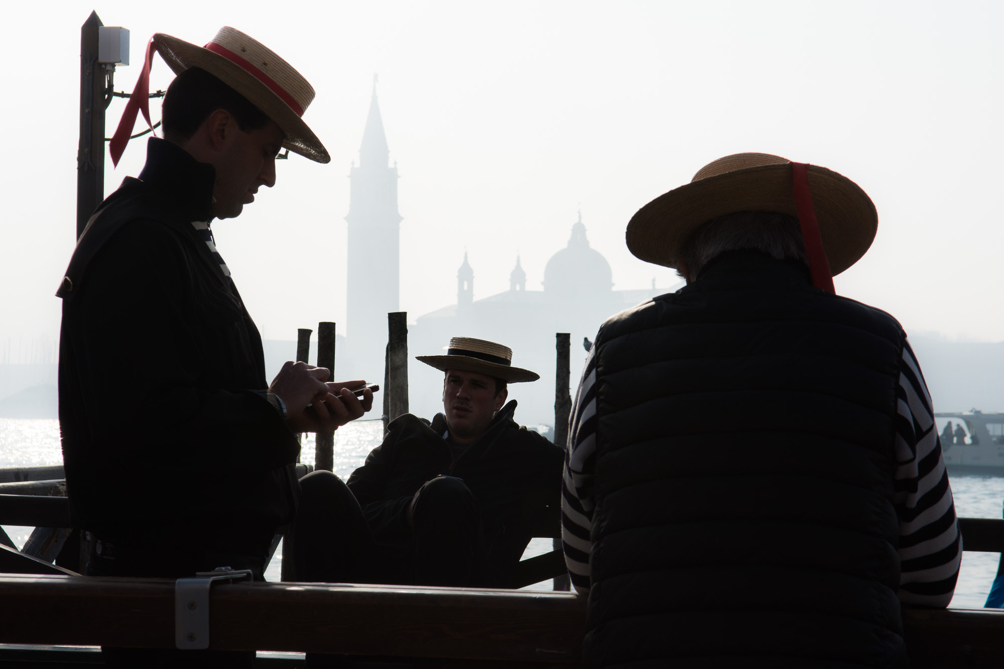 Nikon D7200 sample photo. Venice - the gondoliers photography