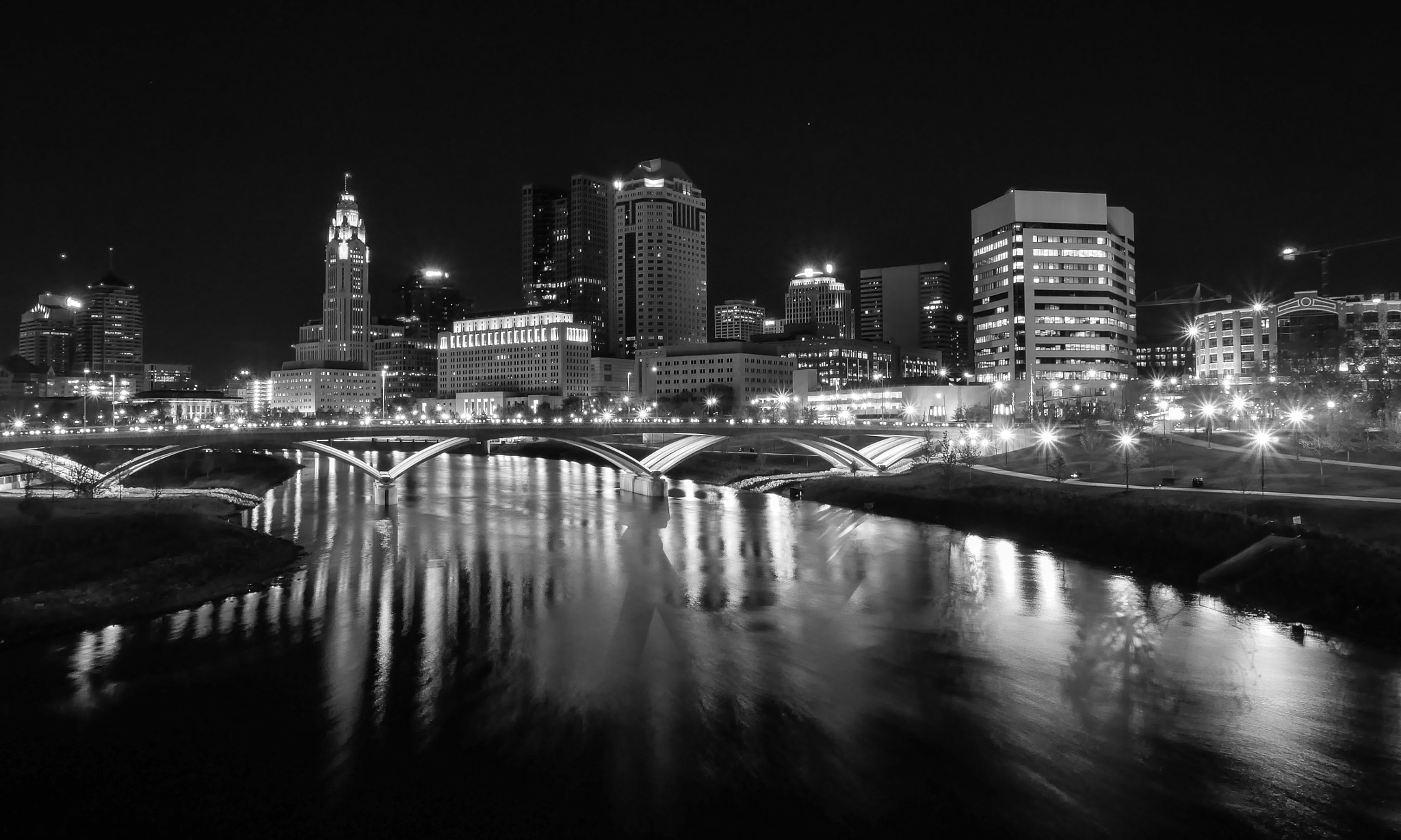 Panasonic Lumix G Vario HD 12-32mm F3.5-5.6 Mega OIS sample photo. Another skyline (mono) photography