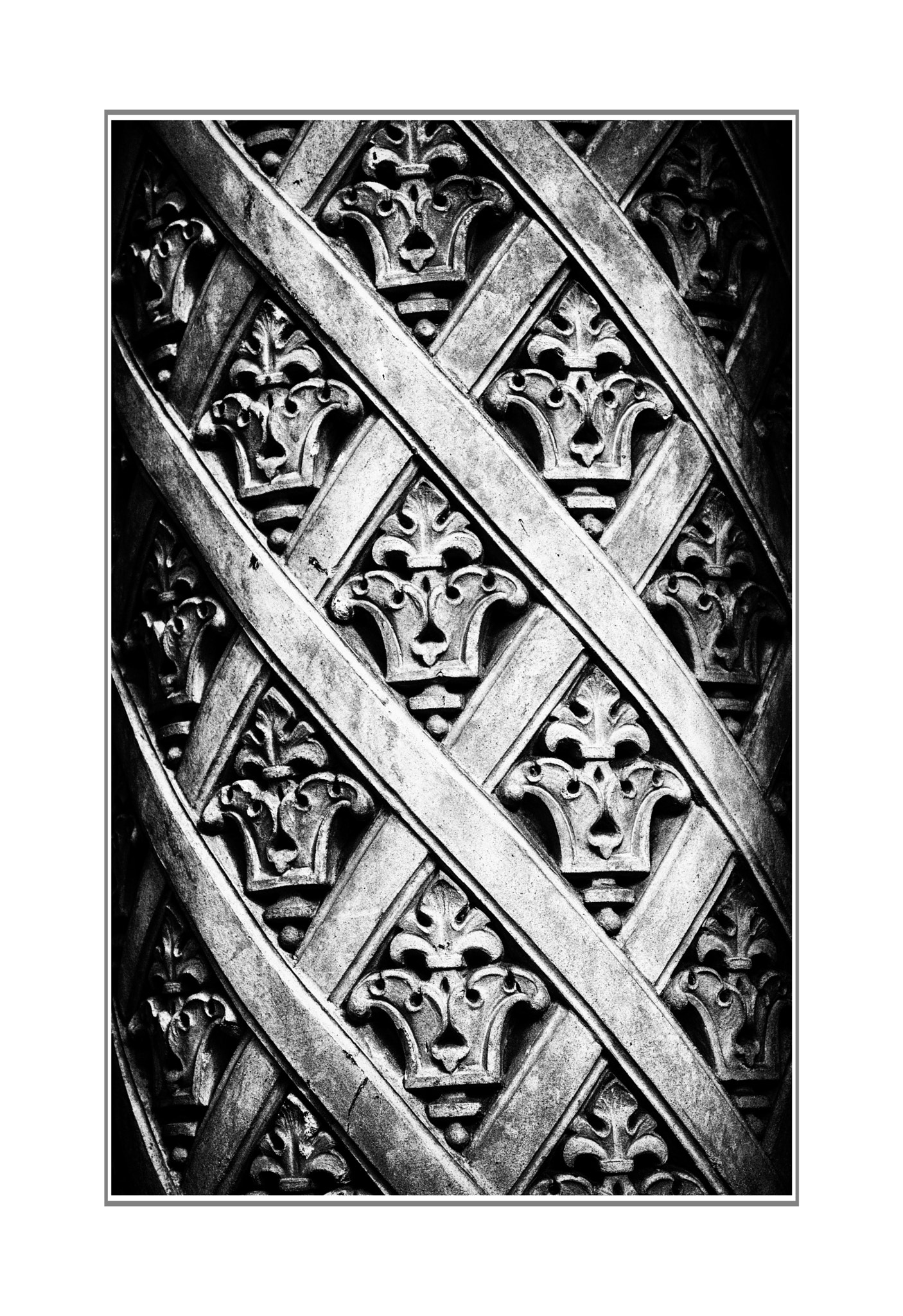 Sigma 24-70mm F2.8 EX DG HSM sample photo. Ornamental stonework, leeeds. photography