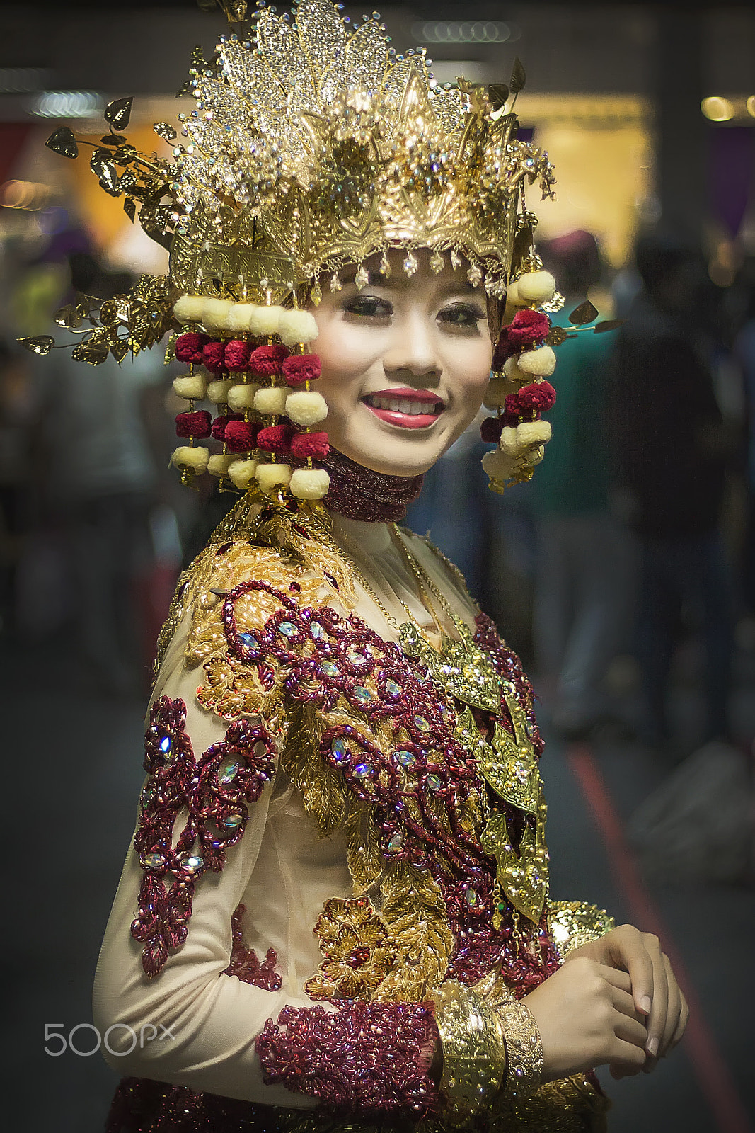 Canon EOS 50D + Canon EF 50mm F1.8 II sample photo. Custom clothing modern of jambi photography