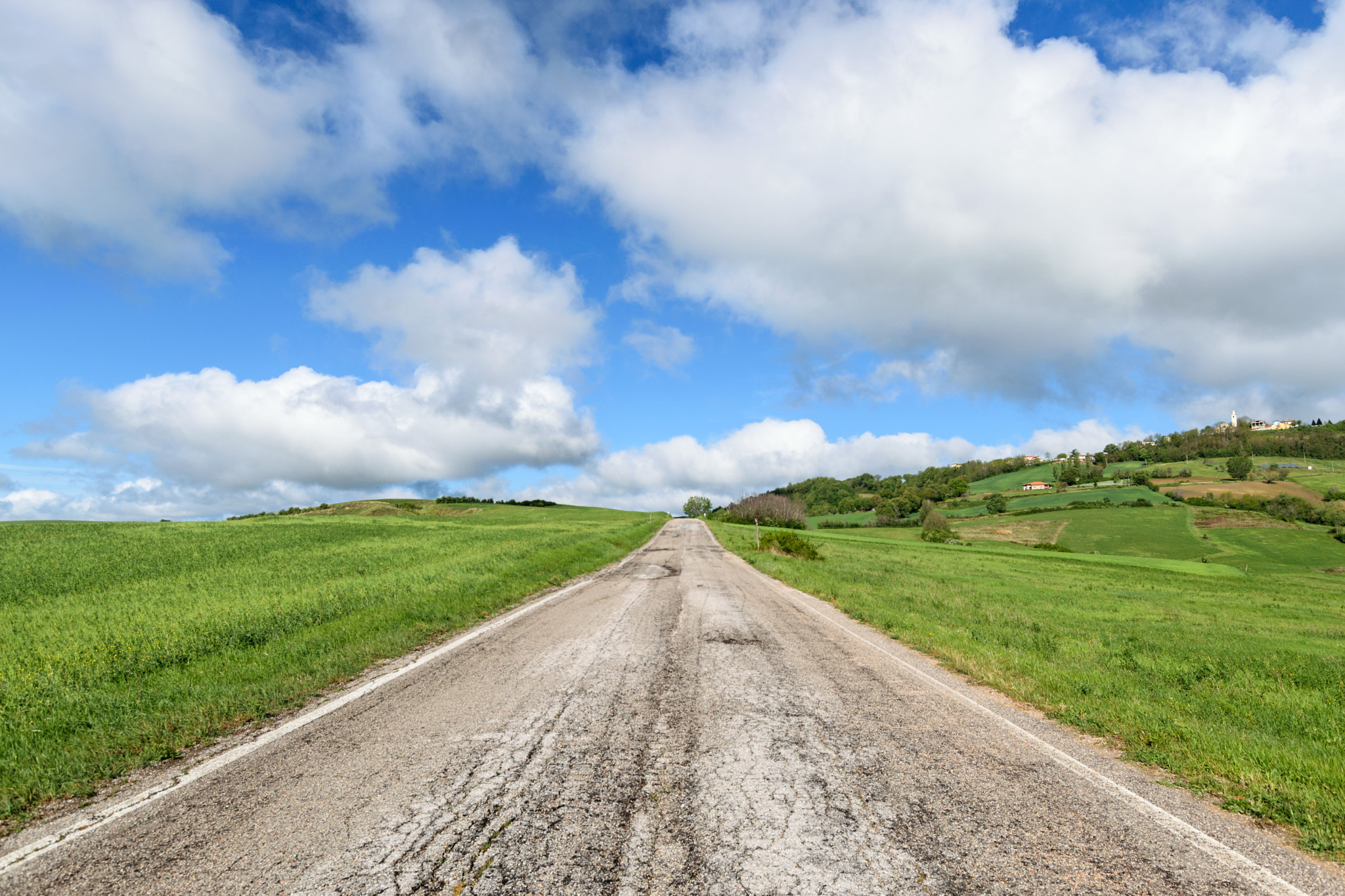 Nikon D3300 + Sigma 10-20mm F3.5 EX DC HSM sample photo. On the road photography