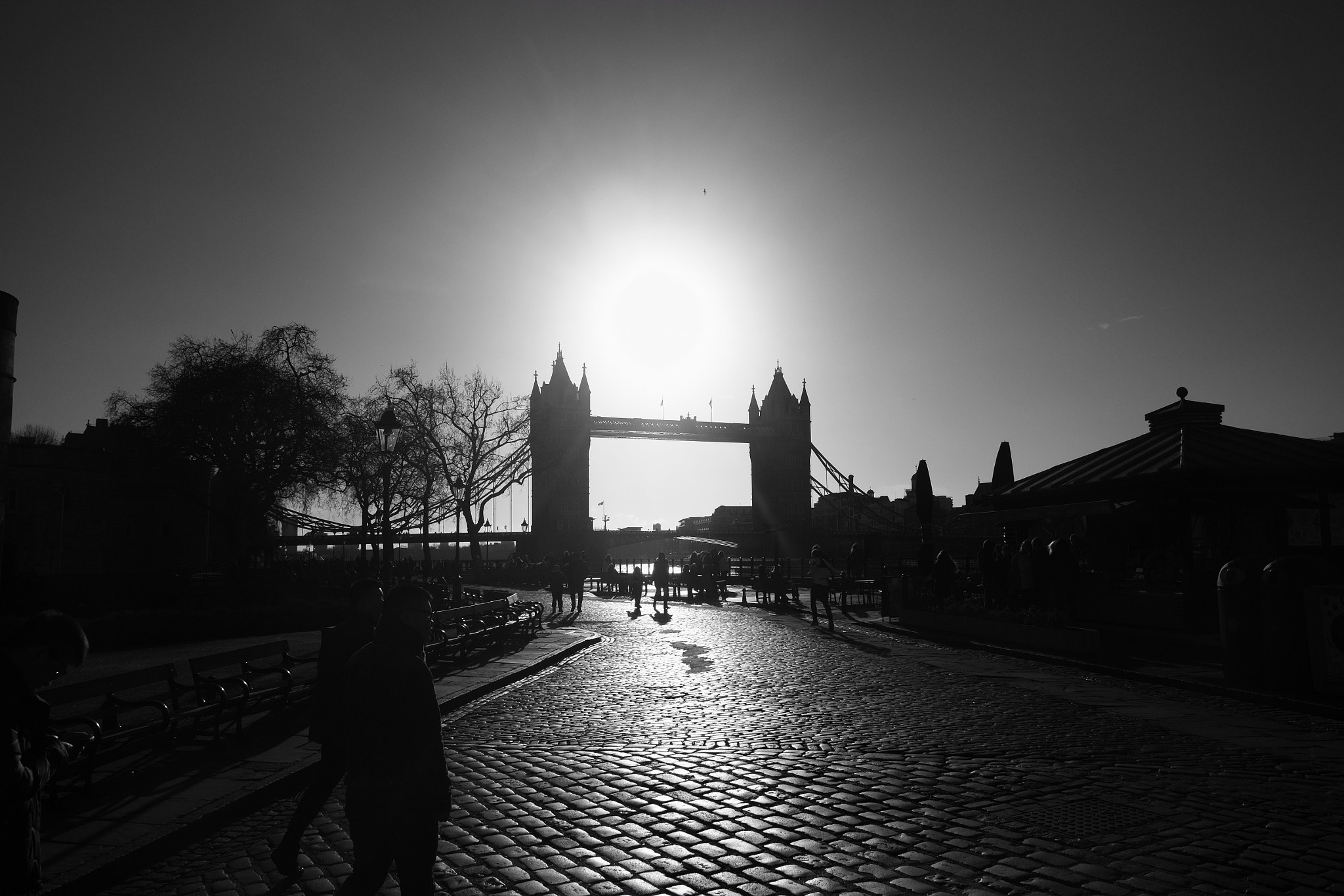 Fujifilm X-E1 + Fujifilm XF 18-55mm F2.8-4 R LM OIS sample photo. Tower bridge photography