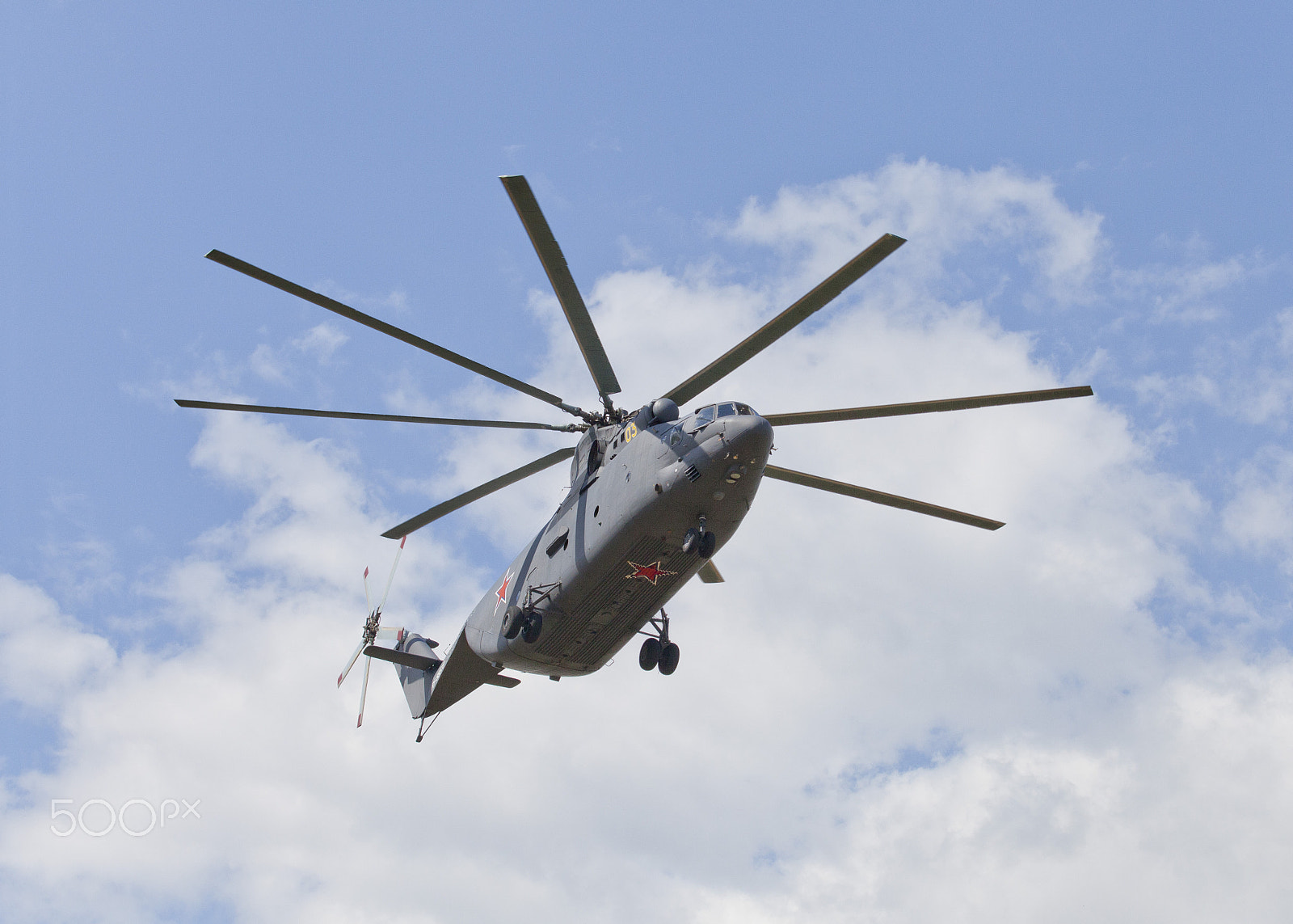 Canon EF 100-400mm F4.5-5.6L IS USM sample photo. Transport helicopter mi-26 photography