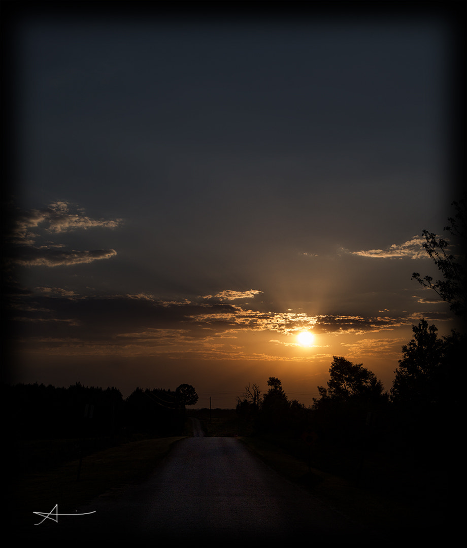 Canon EOS 70D + Canon EF 17-40mm F4L USM sample photo. Country sunset photography