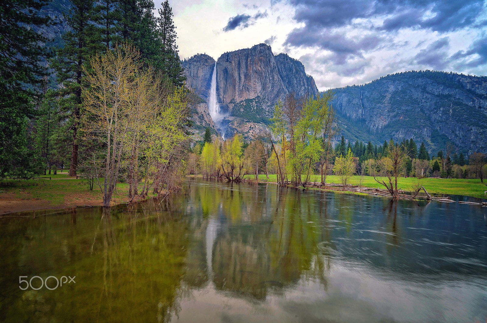 Sony a7R II + Sony Vario-Tessar T* FE 16-35mm F4 ZA OSS sample photo. Yosemite falls photography