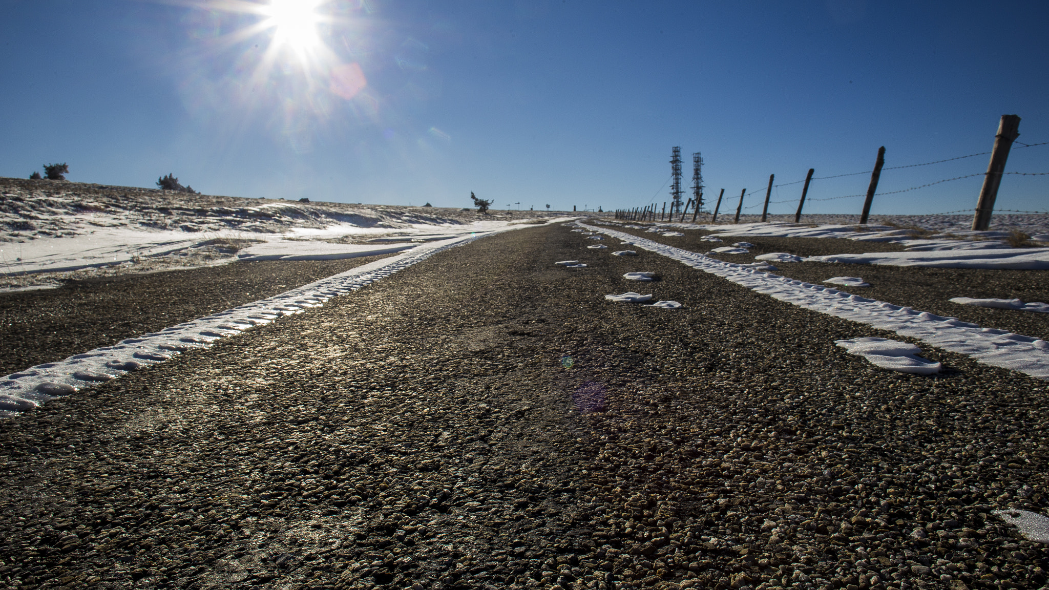 Canon EOS 6D + Canon EF 22-55mm f/4-5.6 USM sample photo. Winter road photography