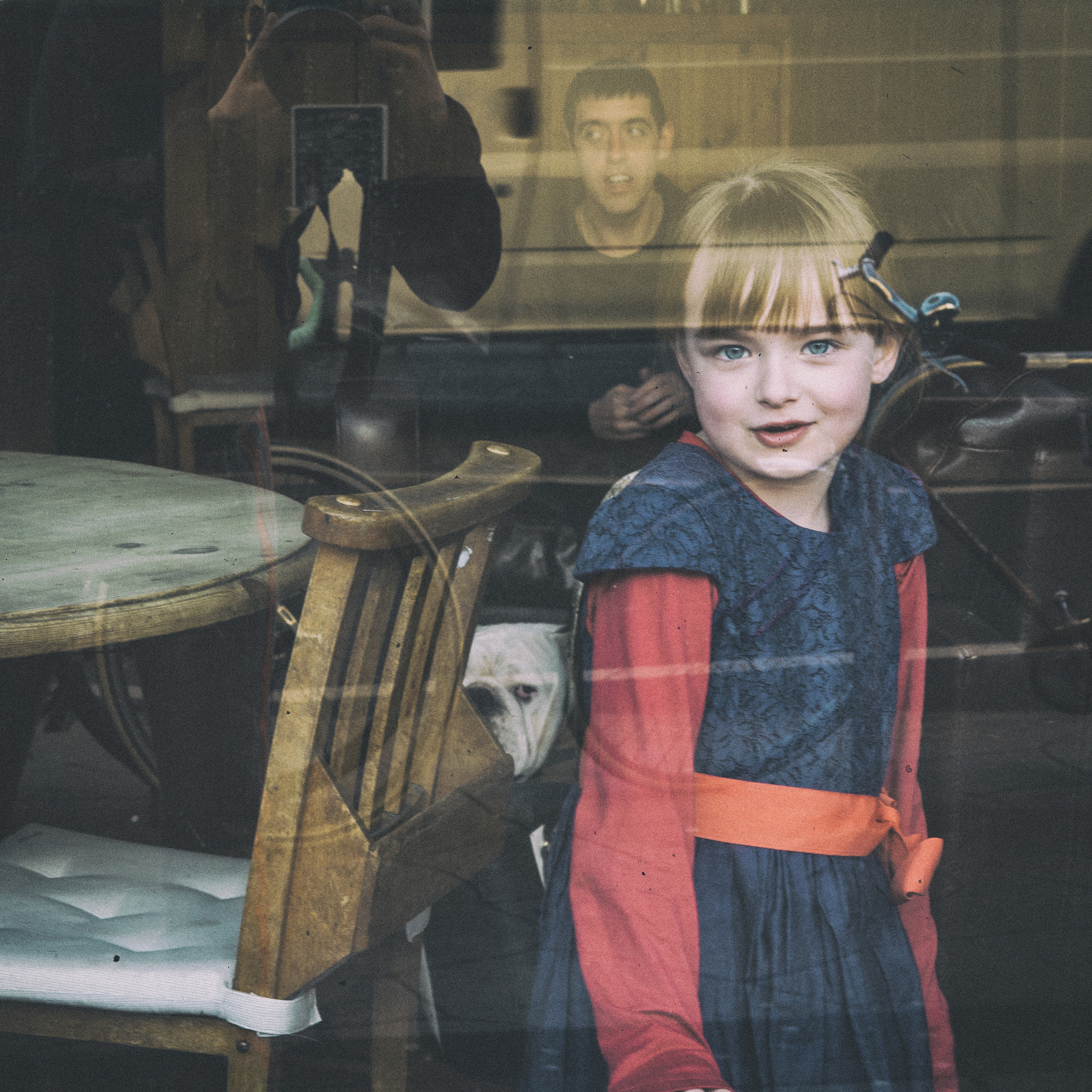 Nikon D90 sample photo. Girl through the window photography