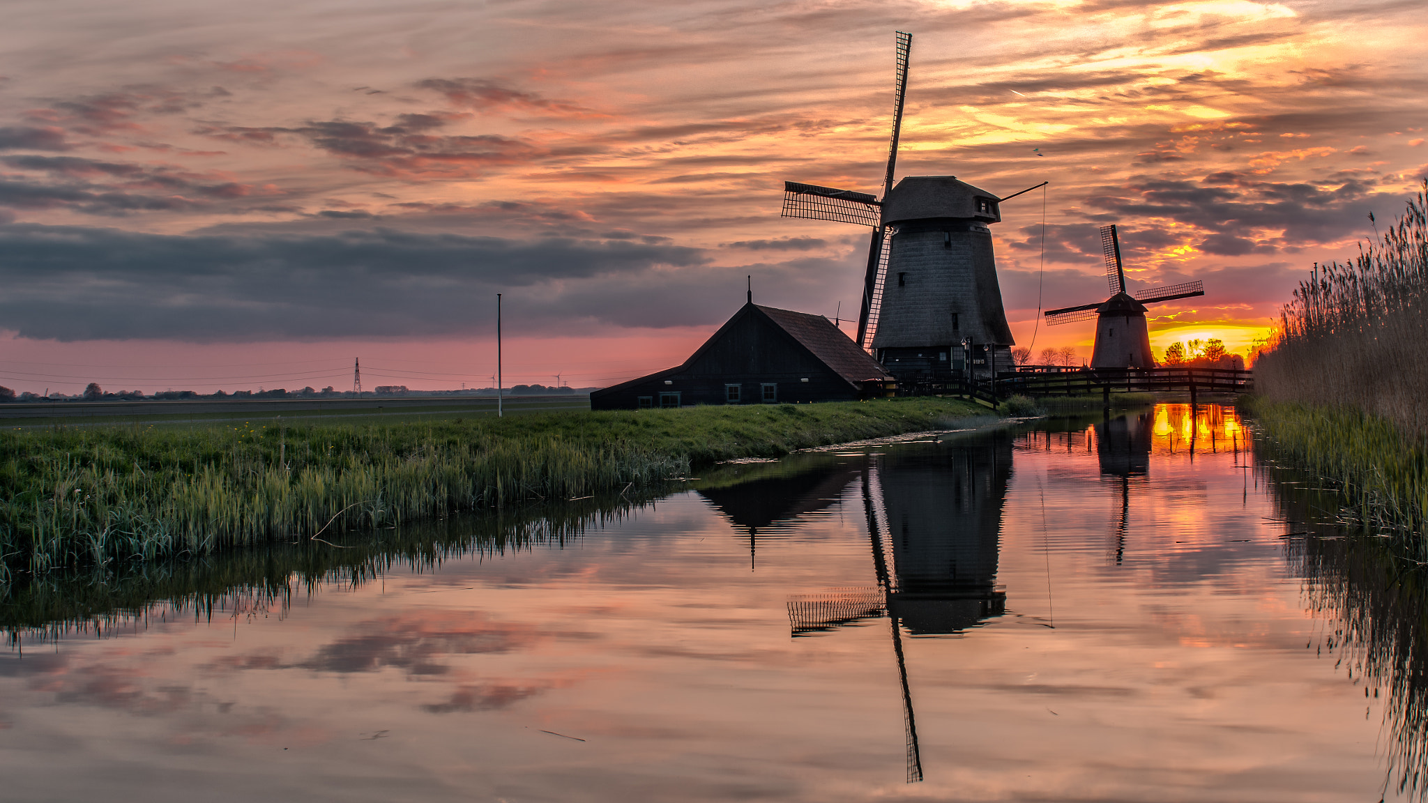 Nikon AF-S Nikkor 24-70mm F2.8G ED sample photo. Windmills photography