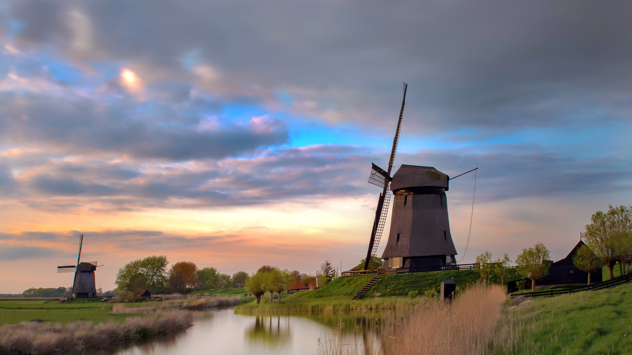 Nikon AF-S Nikkor 24-70mm F2.8G ED sample photo. Windmills photography