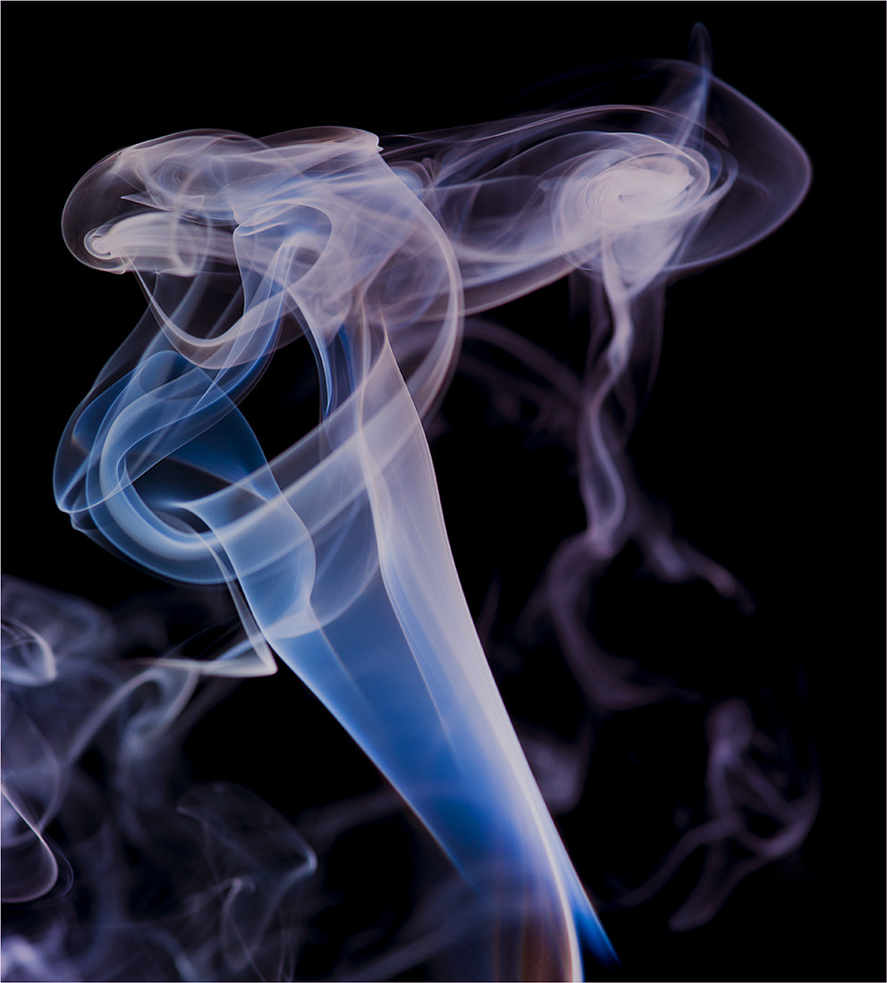 Nikon AF-S Micro-Nikkor 105mm F2.8G IF-ED VR sample photo. Abstract smoke photography