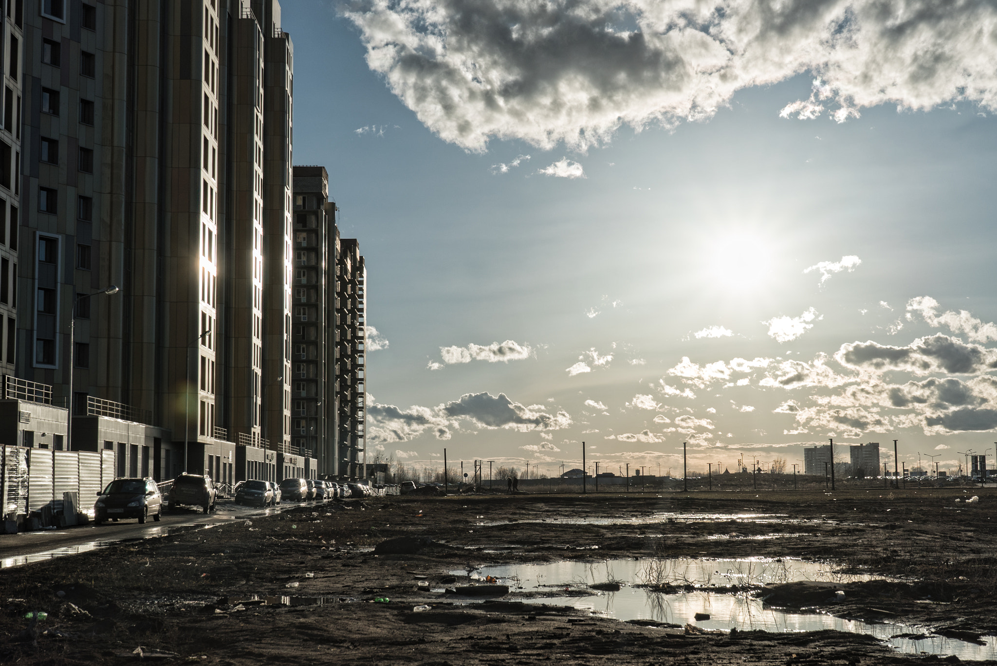 Sony a7S + Sony FE 28-70mm F3.5-5.6 OSS sample photo. Spring cityscape photography