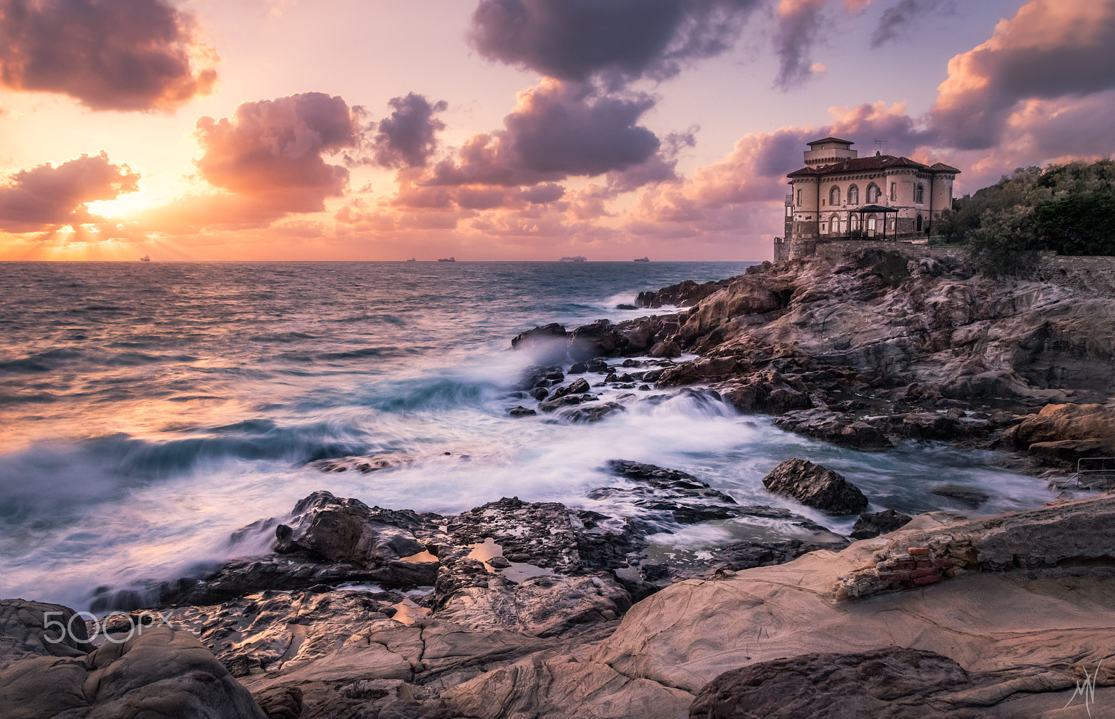 Canon EOS 760D (EOS Rebel T6s / EOS 8000D) sample photo. Castle by the sea photography
