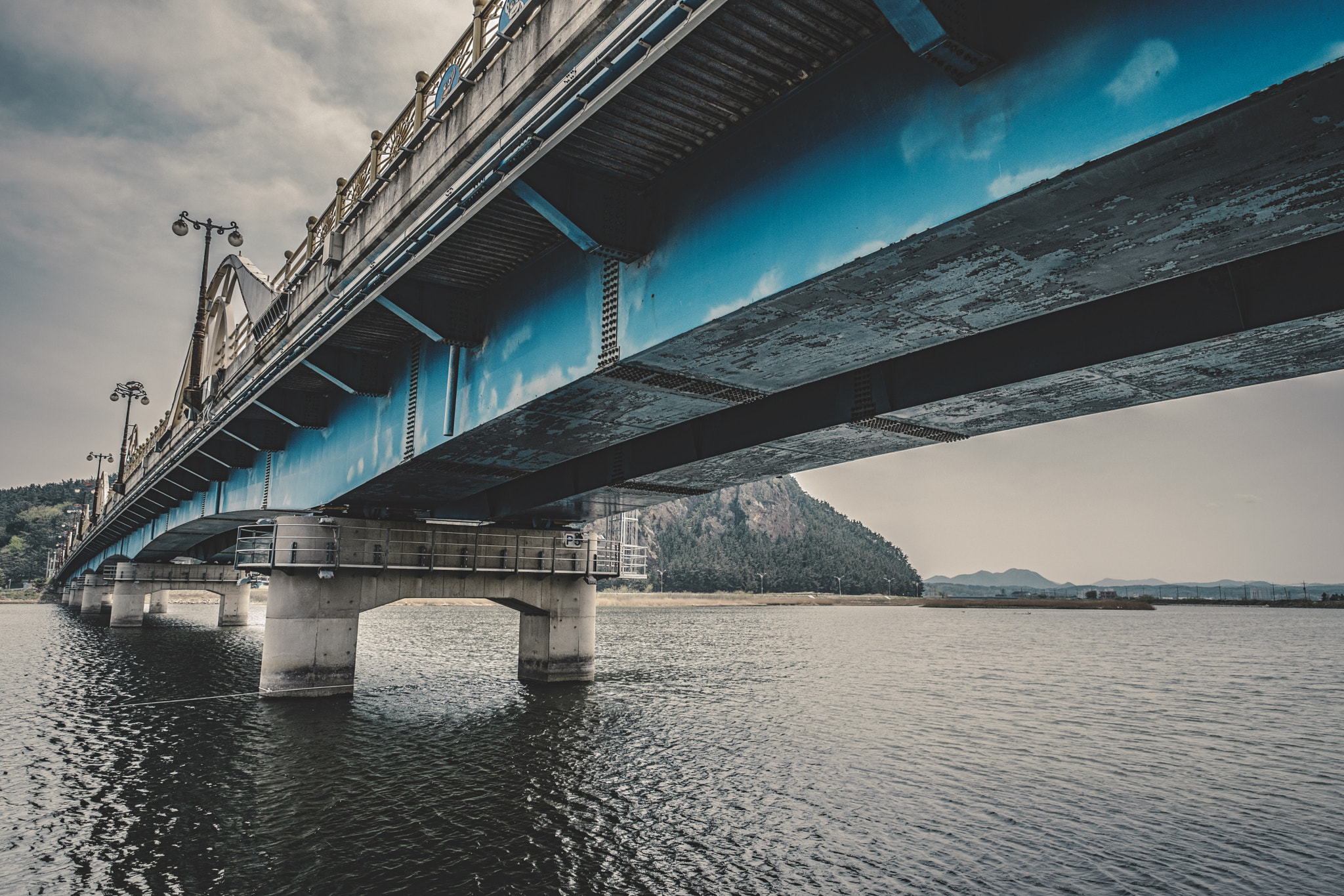 Fujifilm X-T2 + Fujifilm XF 10-24mm F4 R OIS sample photo. Goraebul bridge re photography