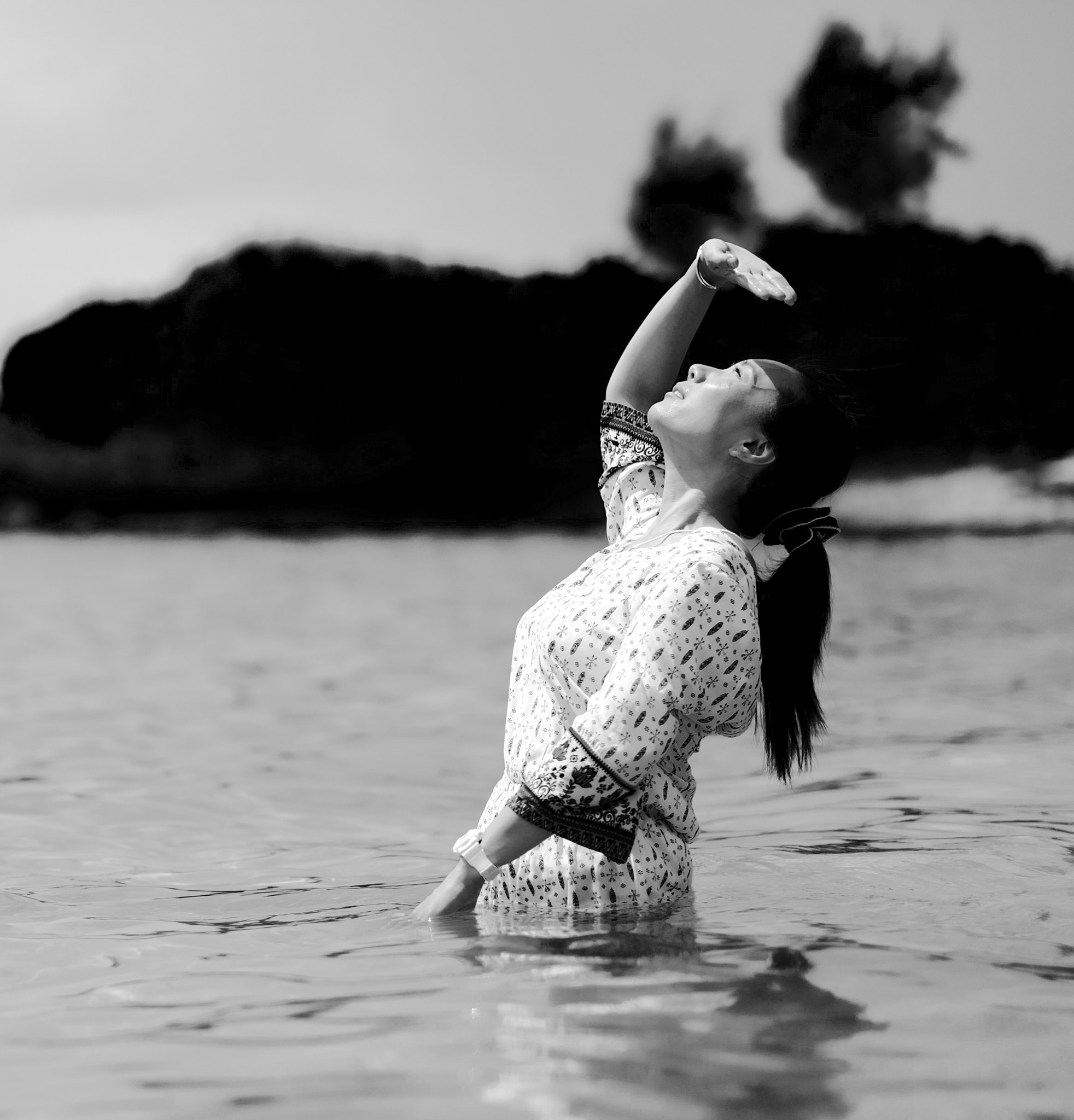 Fujifilm XF 56mm F1.2 R sample photo. Manza sunshine ocean photography