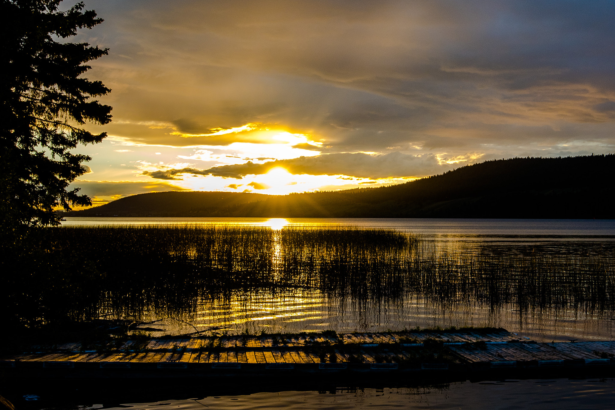 Nikon AF-S Nikkor 16-35mm F4G ED VR sample photo. Horse lake b:c: sundown photography