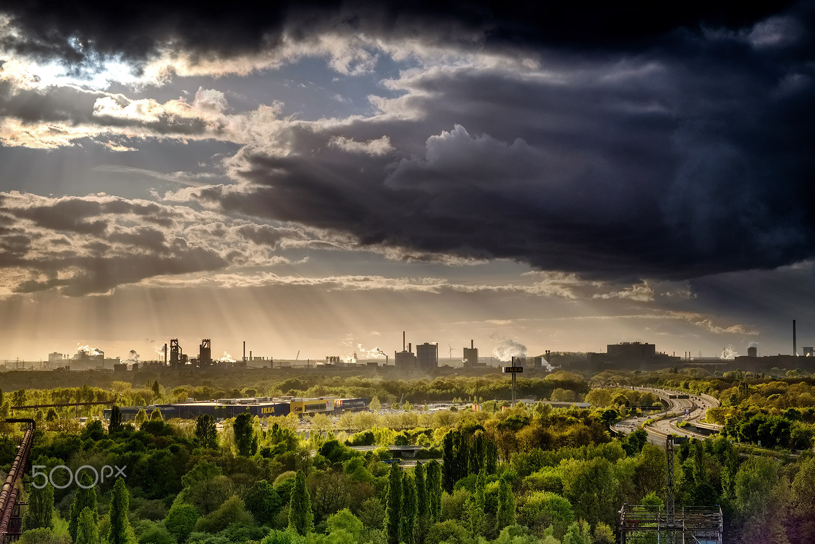 Fujifilm XF 18-55mm F2.8-4 R LM OIS sample photo. Highlight photography