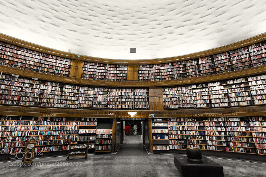 Государственной электронной библиотеки хранятся. Стокгольмская общественная библиотека Швеция. Королевская библиотека в Стокгольме. Библиотека в Стокгольме Гуннар Асплунд. Королевская библиотека Швеции.