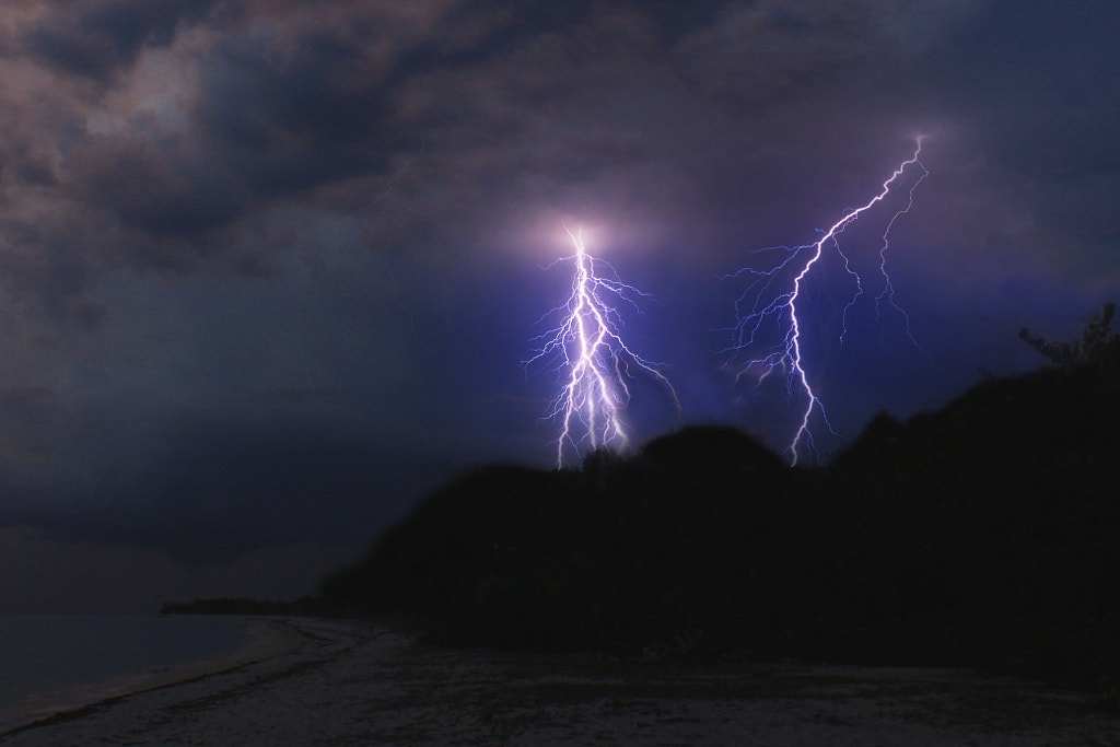 Tutorial: A Beginner's Guide to Photographing Lightning - 500px