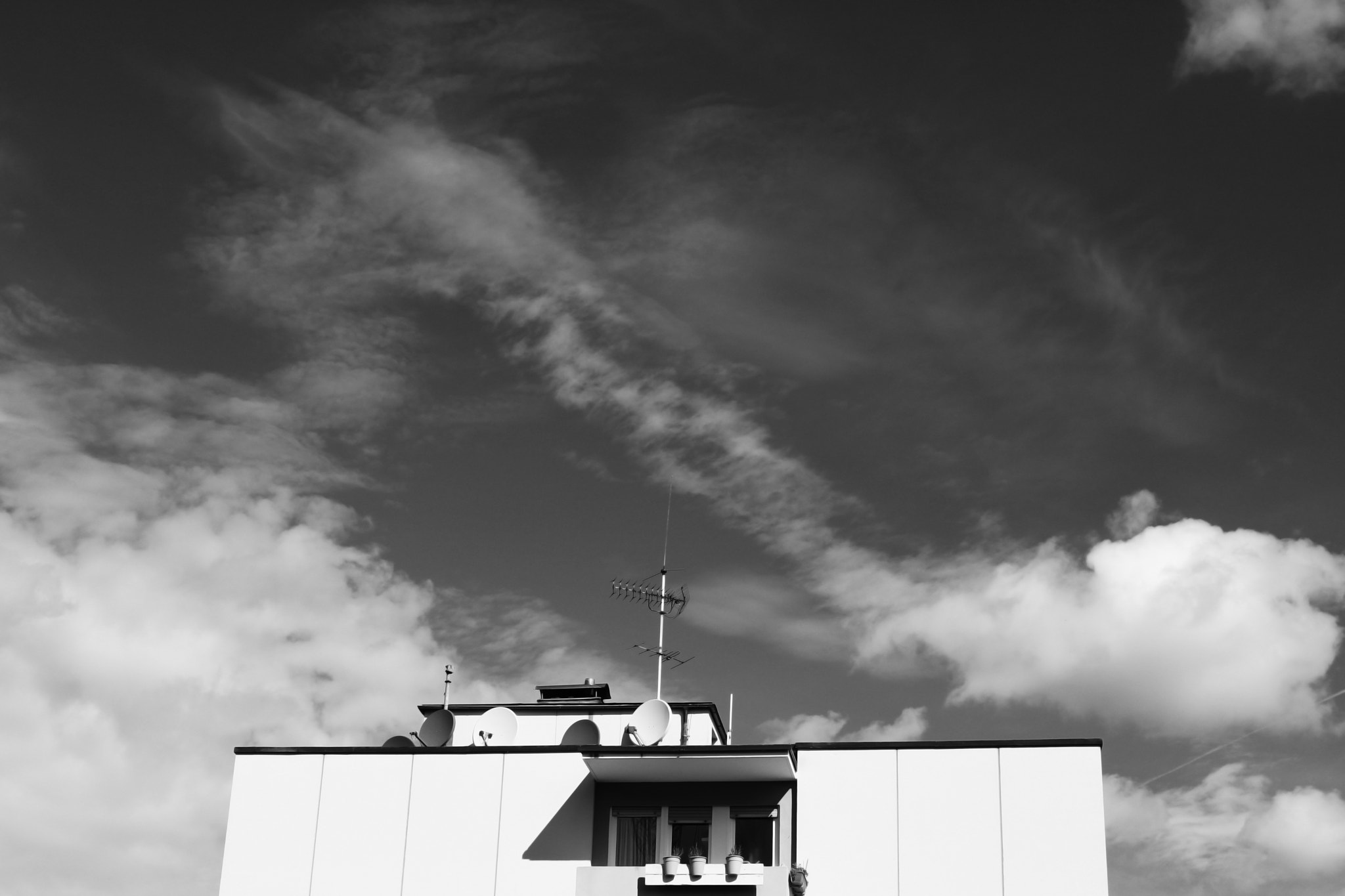 Building cloud hause black white