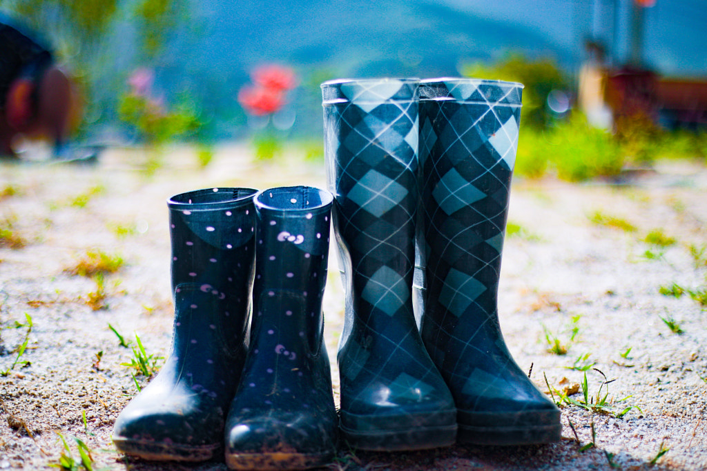 Rain boots in sunshine by Eugene Kim on 500px.com