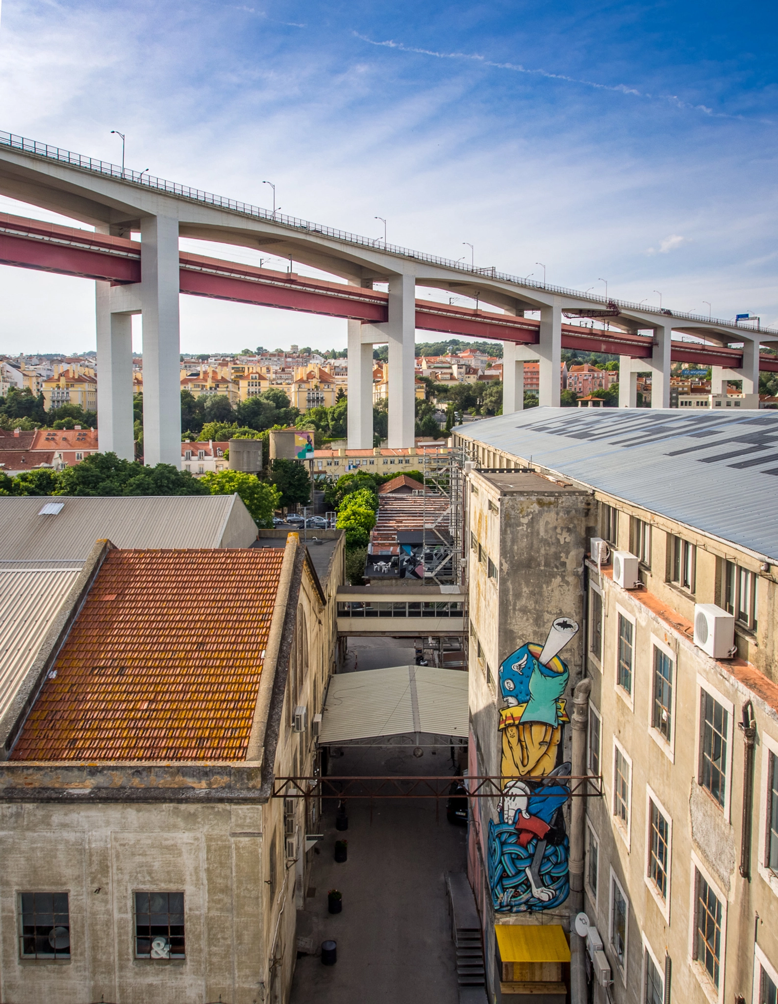 The famous bridge in Lisbon