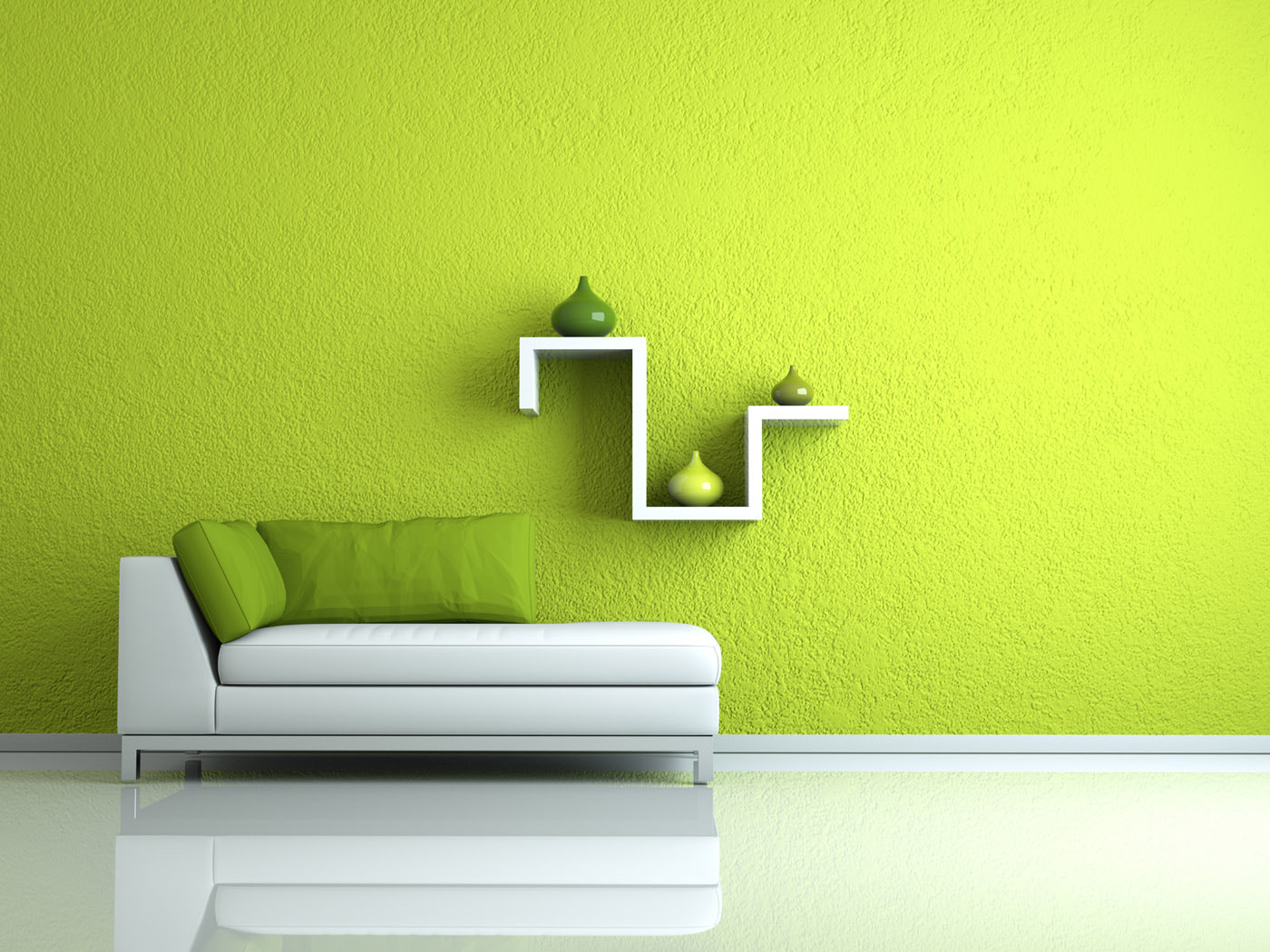 Grünes Sofa vor grüner Wand