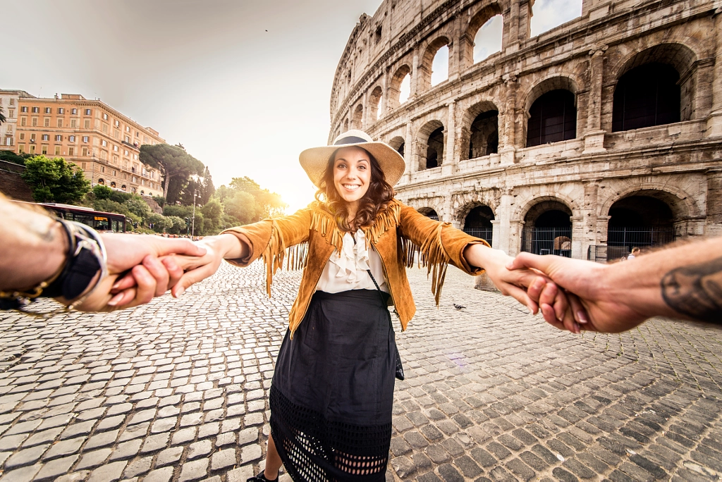 Couple at Colosseum, Rome by fabio formaggio on 500px.com