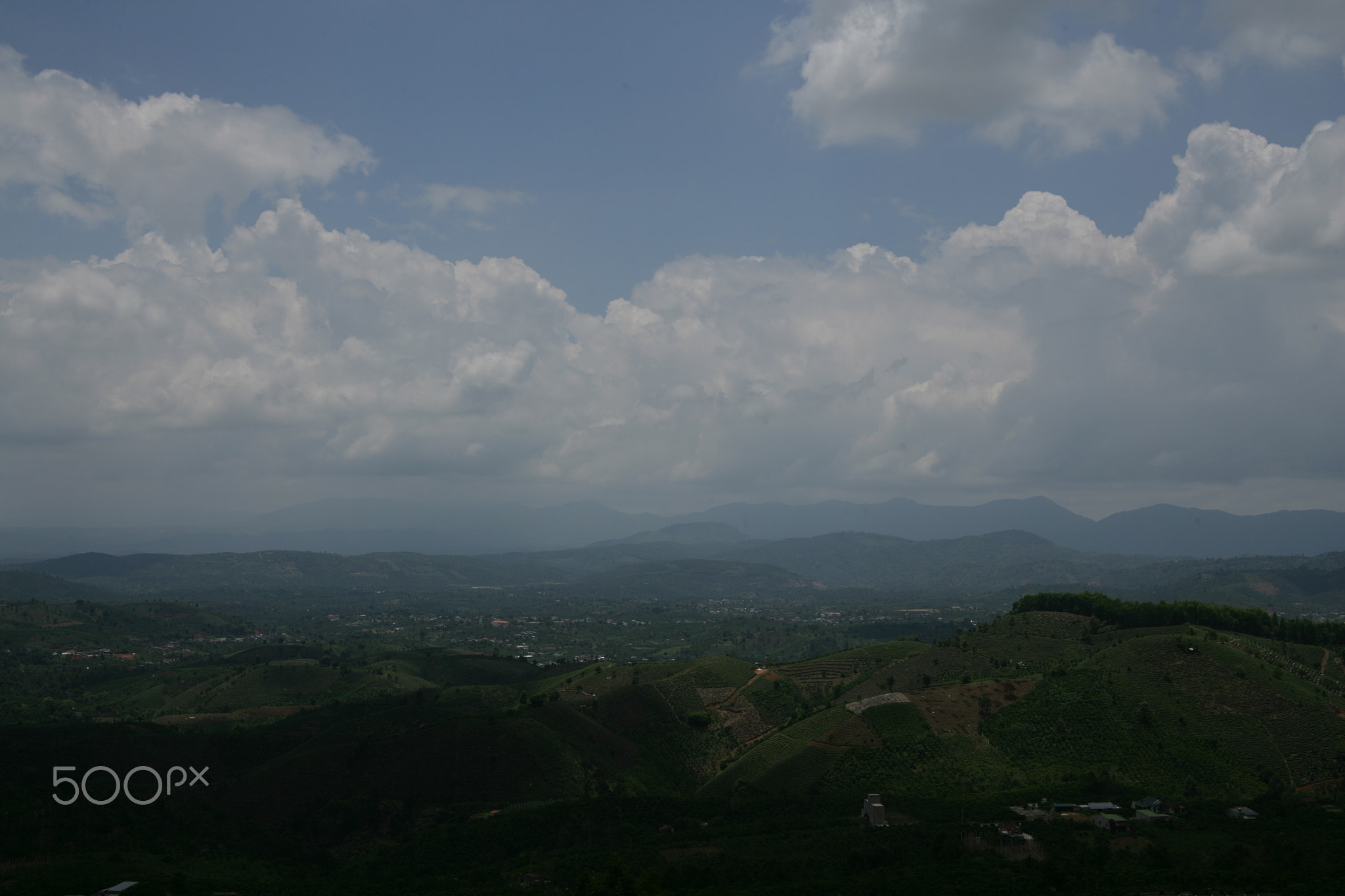 View from Sky Gate - Linh Quy Phap An Pagoda