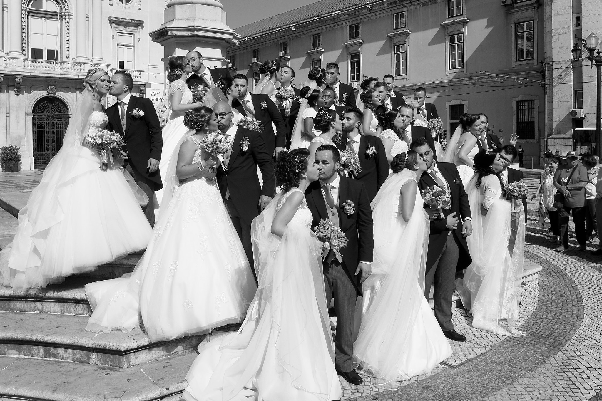 shot quite a few wedings today..