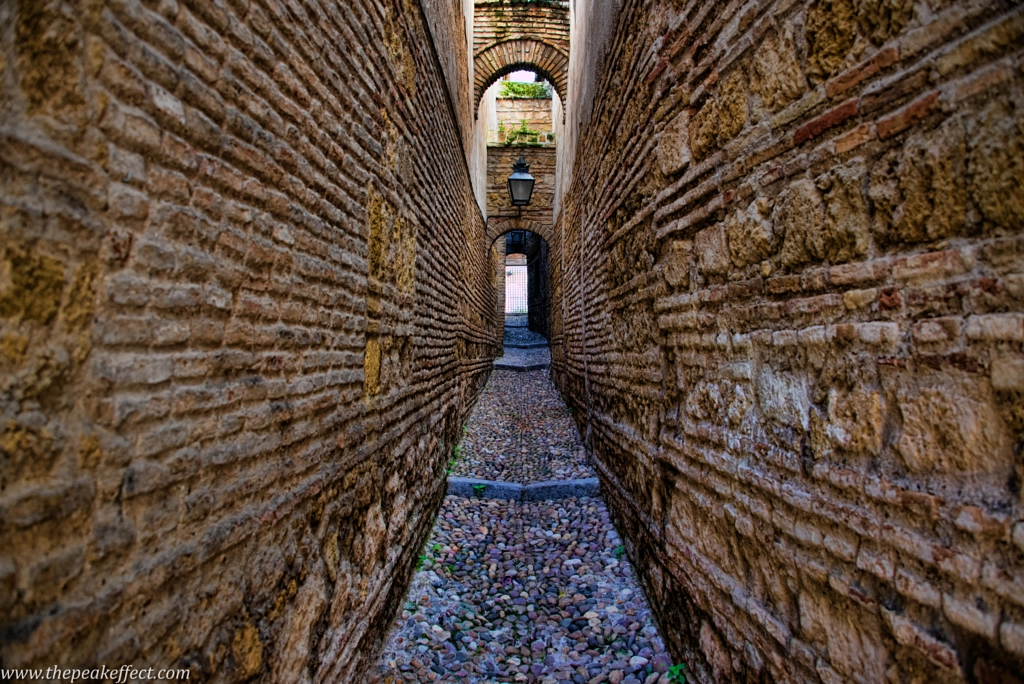 Alley by Donato Scarano on 500px.com