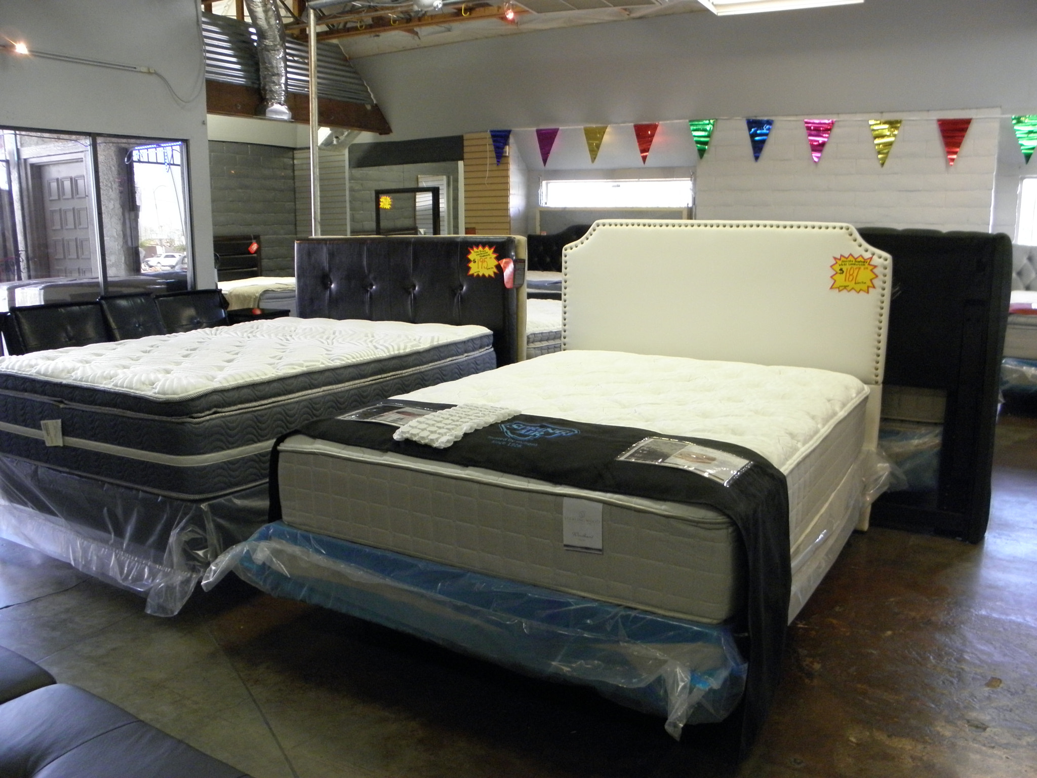 Best Mattress Store Paradise NV