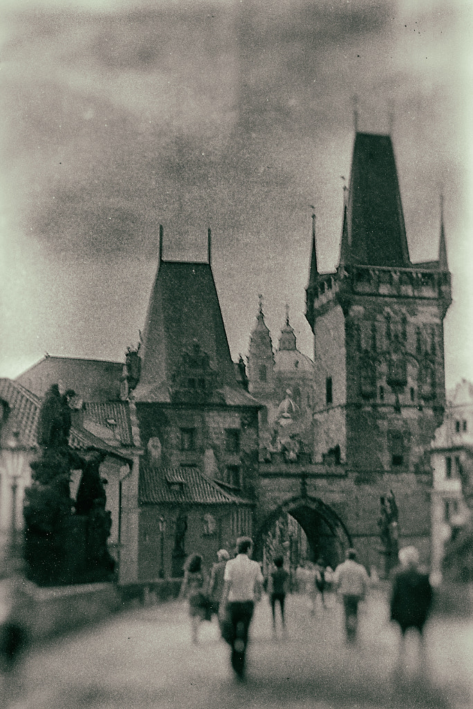 karluv most by dirk derbaum on 500px.com