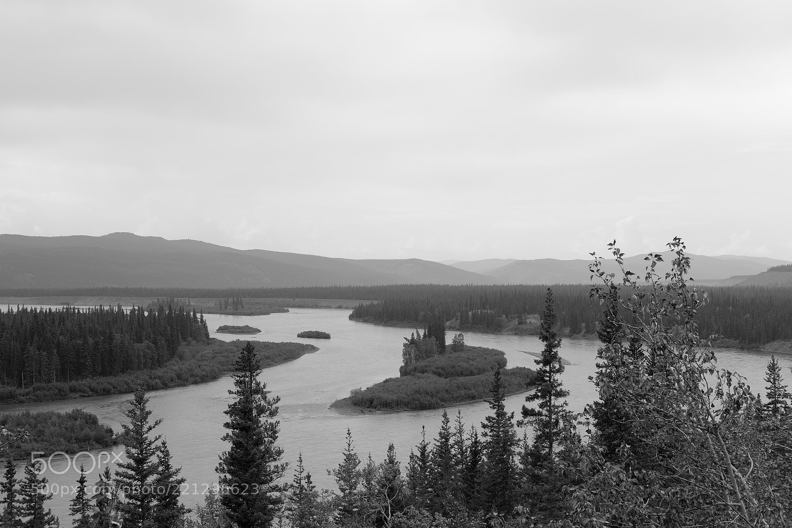 Fujifilm X-T1 sample photo. Yukon river photography