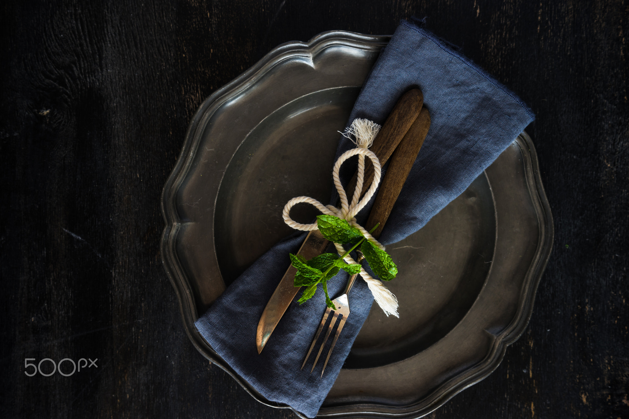 Summer table setting