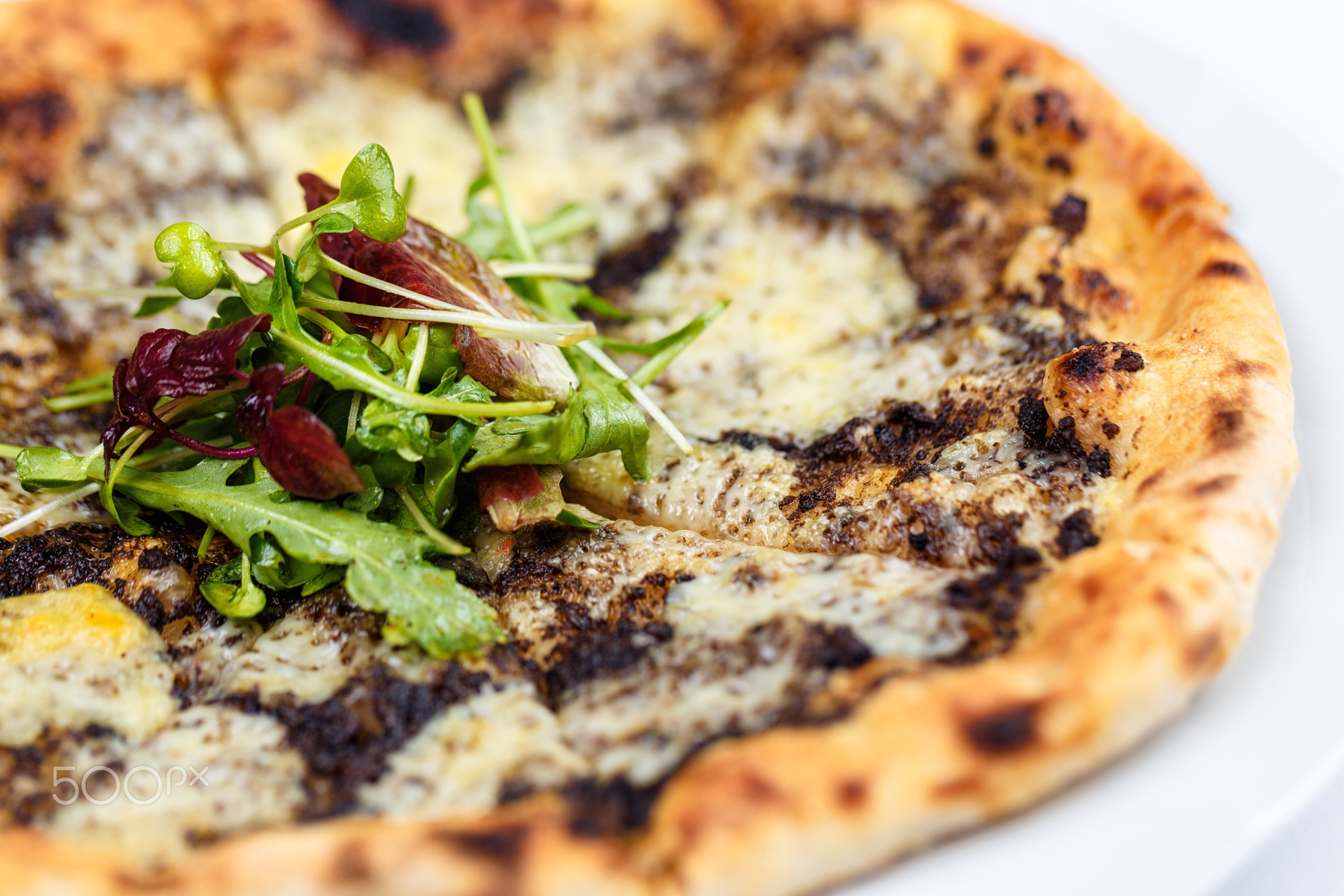 Pizza with truffle