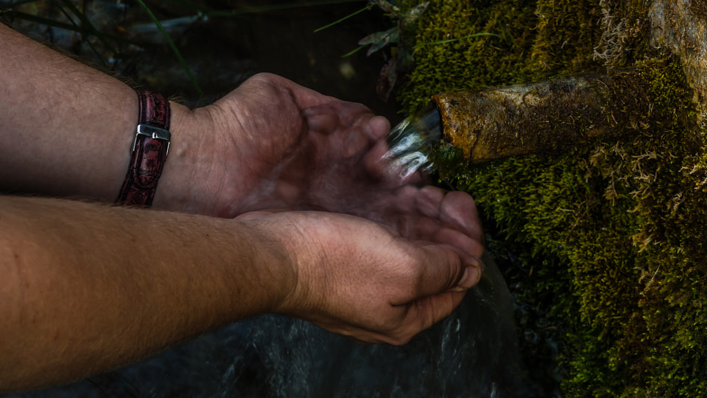 Handfull of fresh water by Milen Mladenov on 500px.com