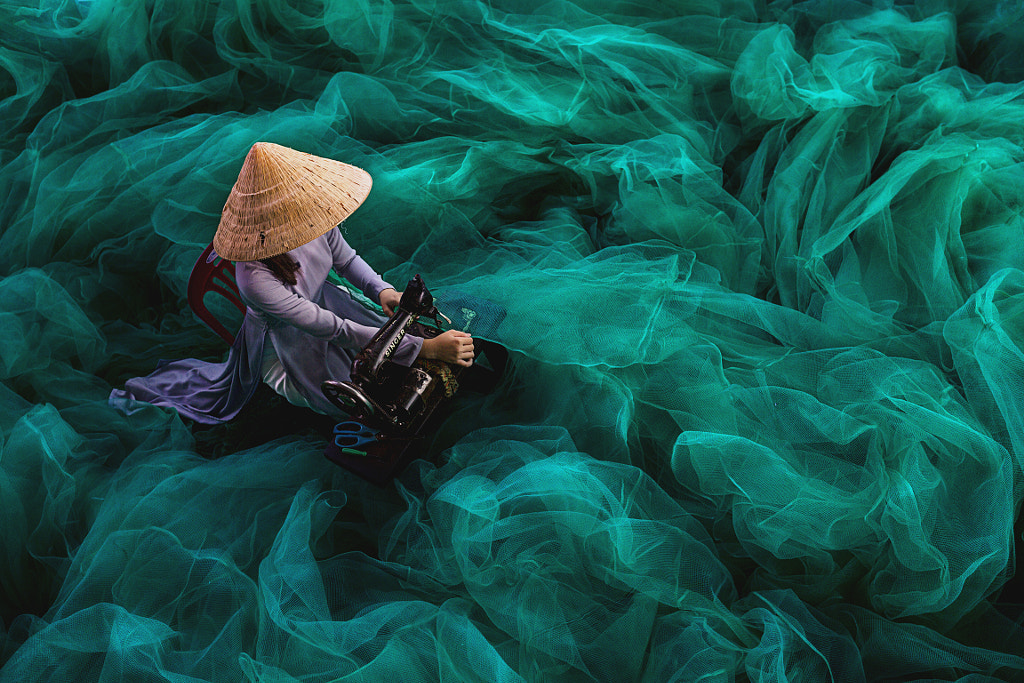 Sewing Fishing Net by Sharon Wan on 500px.com