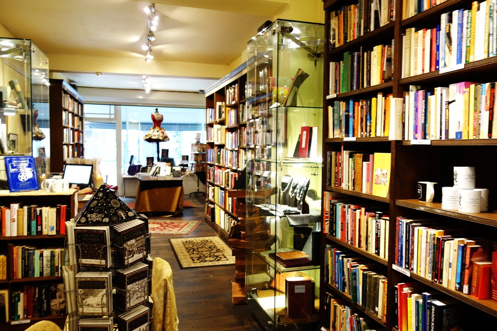 Treadwell's Bookshop, London by Sandra on 500px.com