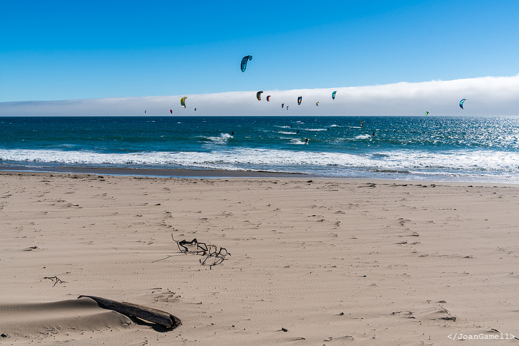Highway One kitesurfers