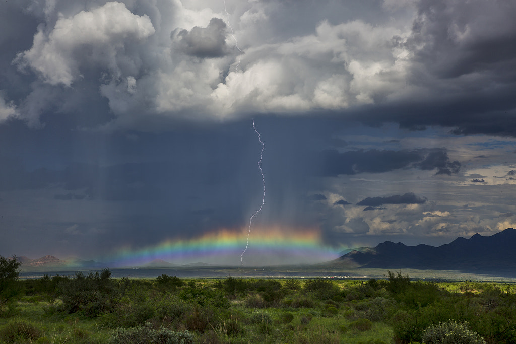 Low Bow Lightning by Roger Hill on 500px.com