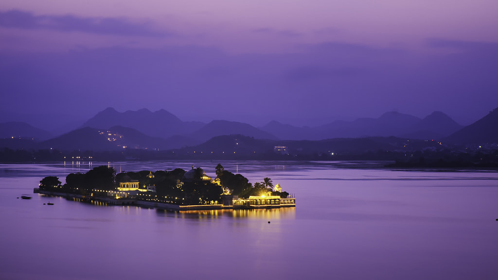 IMAGE: https://drscdn.500px.org/photo/225464821/m%3D900/v2?user_id=655295&webp=true&sig=23499dbf87cbca466cea43db723d259e408d75955cb9c3eeb31921e2db6653a0