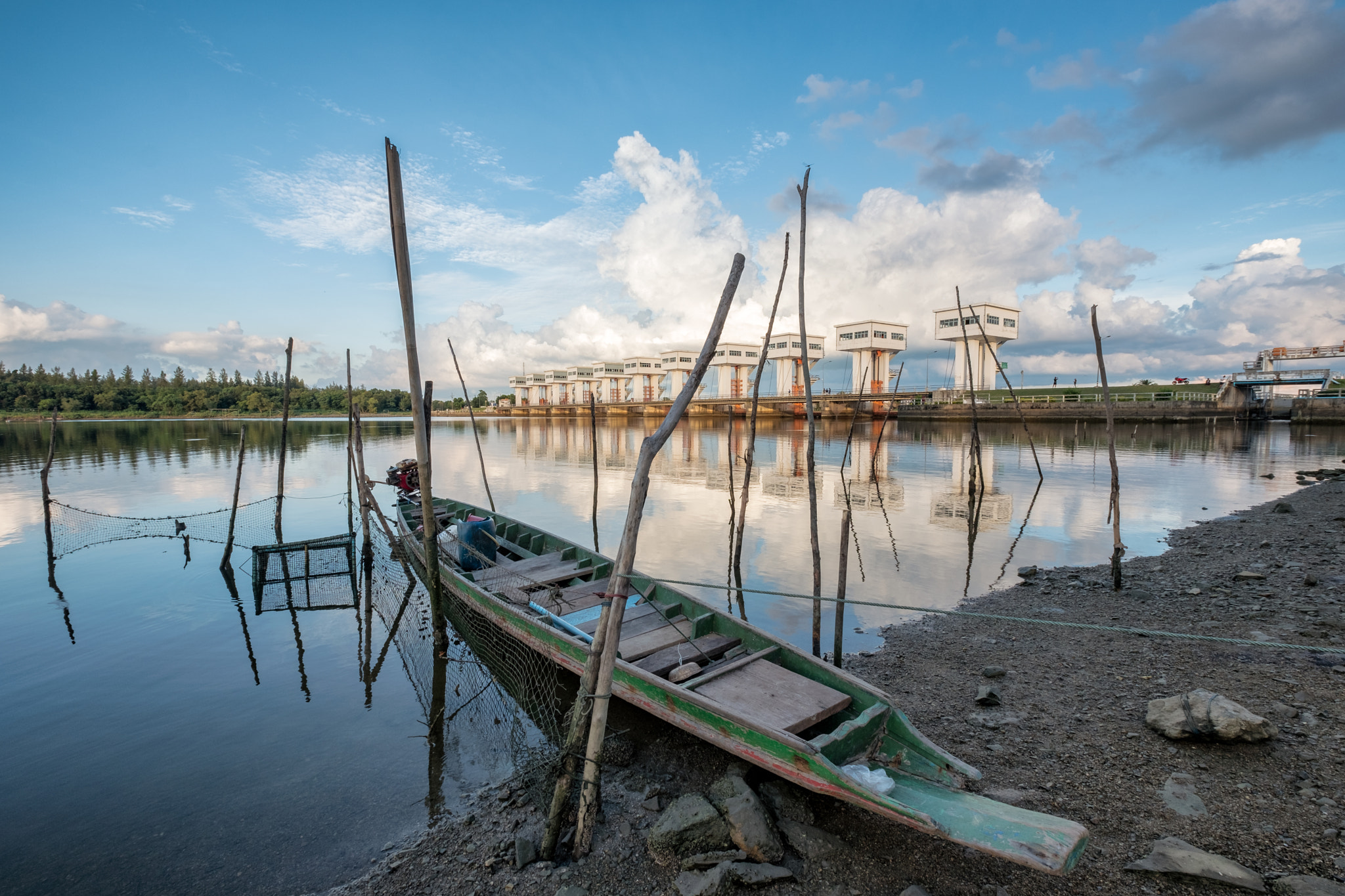 Floodgate with wooden boat