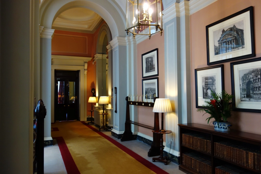 Travellers Club, London by Sandra on 500px.com