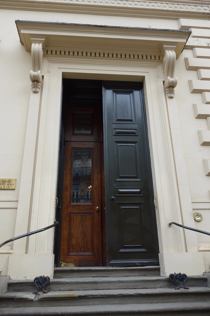 Travellers Club, London by Sandra on 500px.com