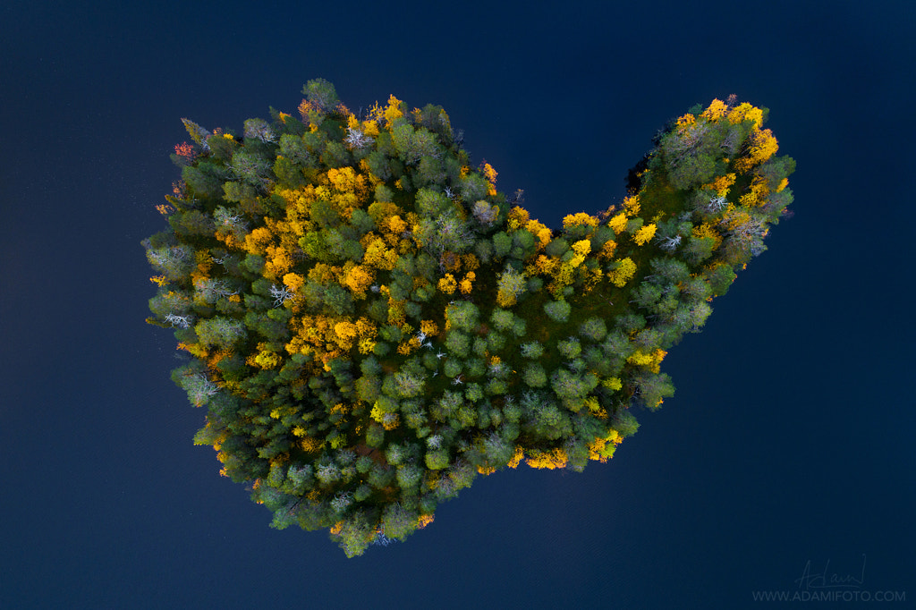 Island in the middle of lake Viipusjärvi by Karl Adami on 500px.com
