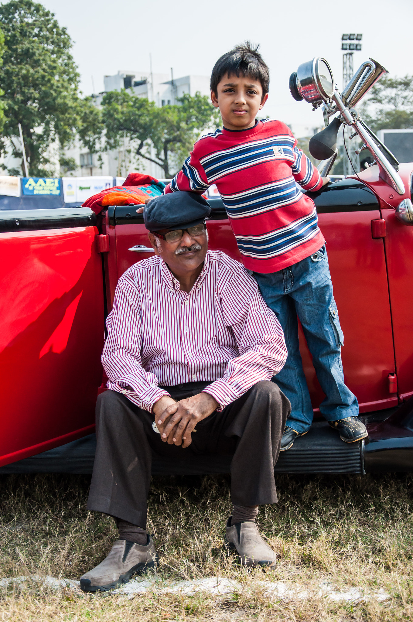 Time to Pose - Vintage Car Rally