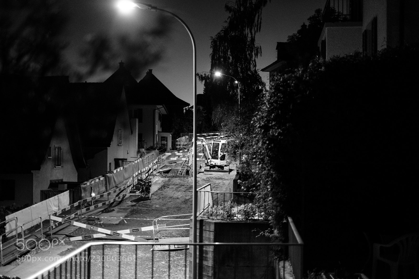 Fujifilm X-Pro2 sample photo. Sleeping roadworks photography