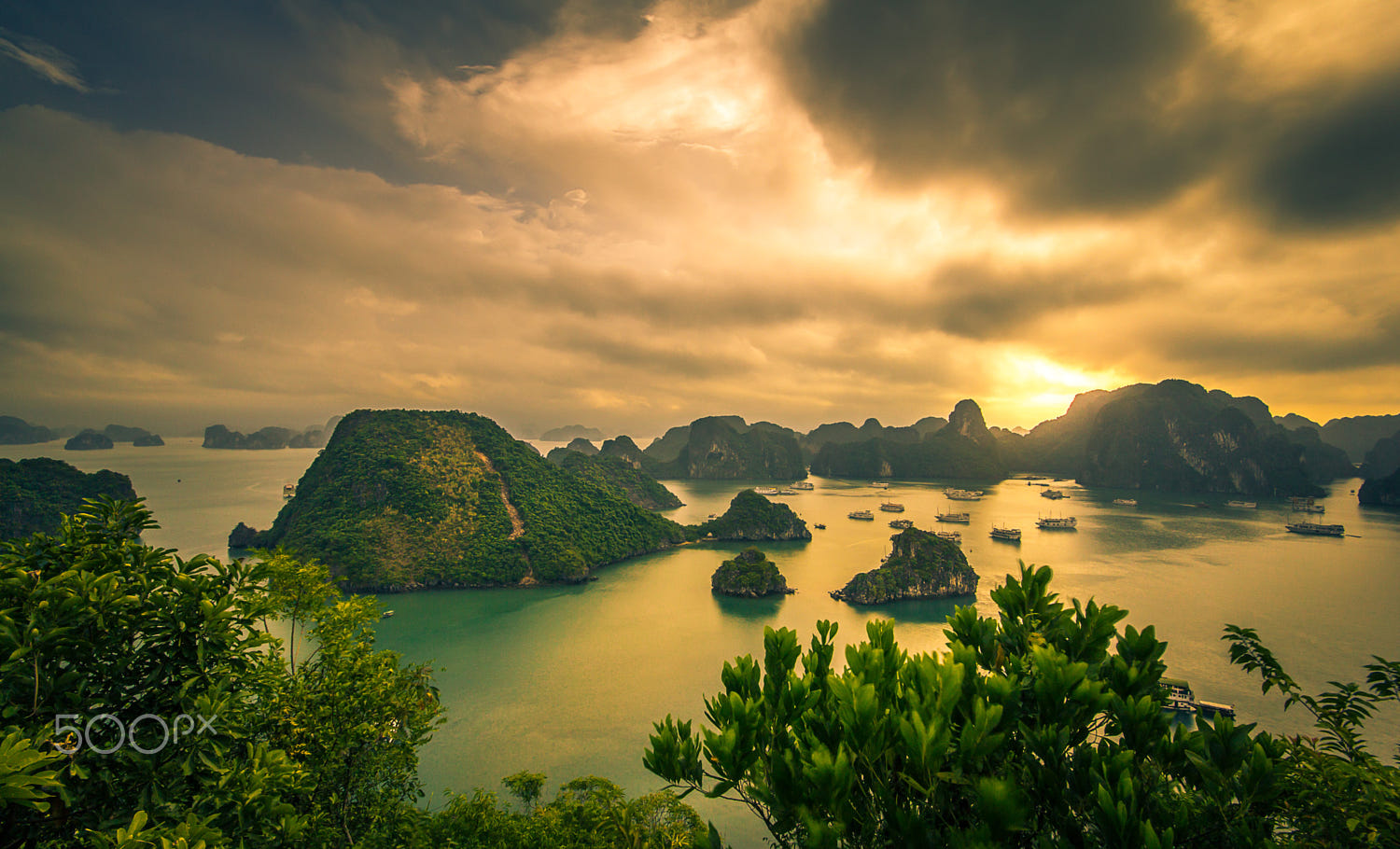 IMAGE: https://drscdn.500px.org/photo/230858993/q%3D80_m%3D1500_k%3D1/v2?webp=true&sig=69732720a6bfb4ca070e84914c0491314c48c23a56456b27f50986fab6923976