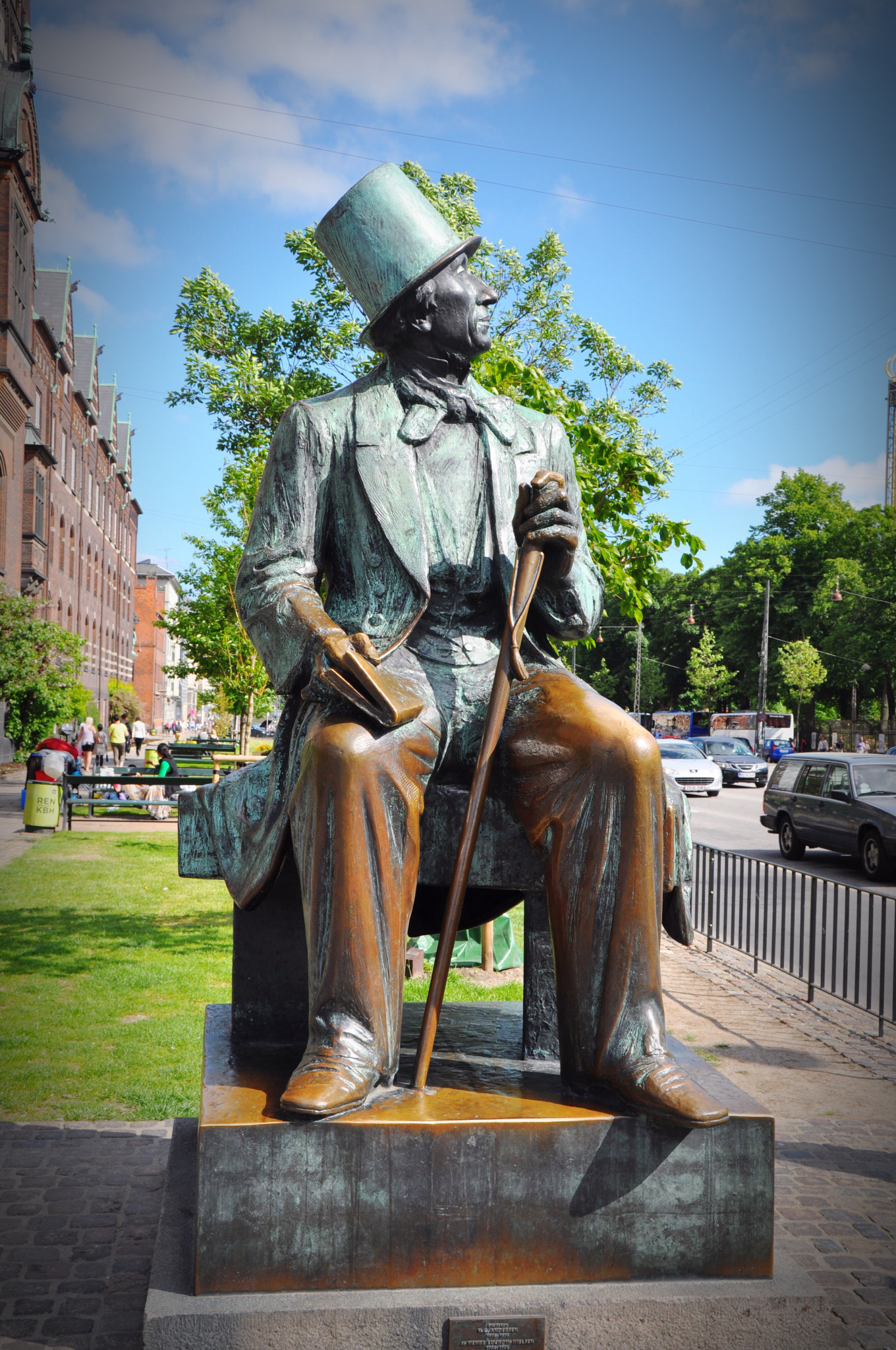 statue of H.C. Andersen
