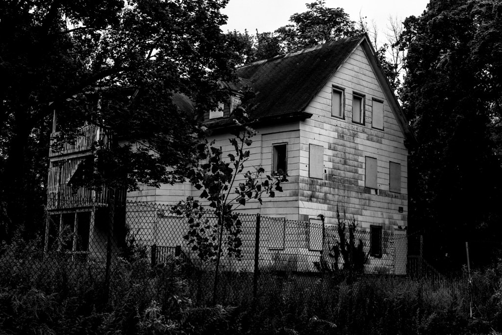 Abandoned House by Mark Becwar on 500px.com